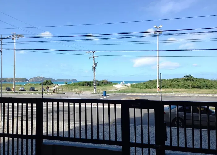 Apto 04 Qtos, Aconchegante, Localizado Em Predio Frente Praia Do Forte